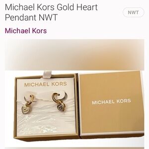Michael Kors Gold Heart Earrings Women’s NWT
